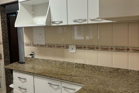 Cozinha de apartamento para alugar com 2 quartos, 80m² em Irajá, Rio de Janeiro