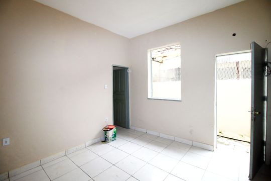 Sala de casa para alugar com 1 quarto, 58m² em Ramos, Rio de Janeiro