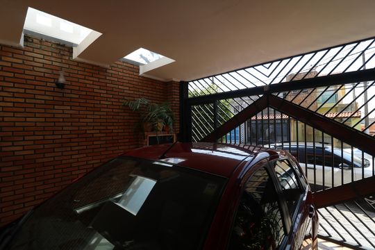 Garagem de casa à venda com 3 quartos, 158m² em Jardim Vila Formosa, São Paulo
