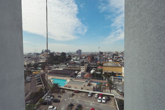 Cozinha de apartamento à venda com 2 quartos, 48m² em Taboão, São Paulo