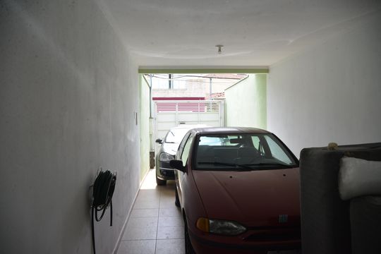 Garagem de casa para alugar com 3 quartos, 130m² em Vila Eldizia, Santo André