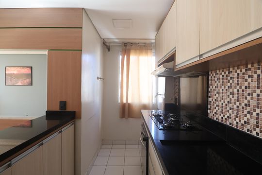 Cozinha de apartamento à venda com 2 quartos, 49m² em Fátima, Canoas