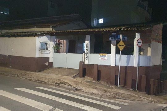 Fachada de casa à venda com 3 quartos, 155m² em Vila Humaita, Santo André