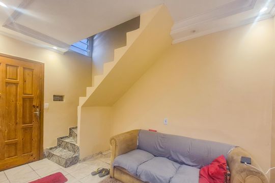 Sala de casa à venda com 2 quartos, 100m² em Vila Dalva, São Paulo