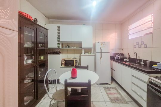 Cozinha de casa à venda com 2 quartos, 100m² em Vila Dalva, São Paulo