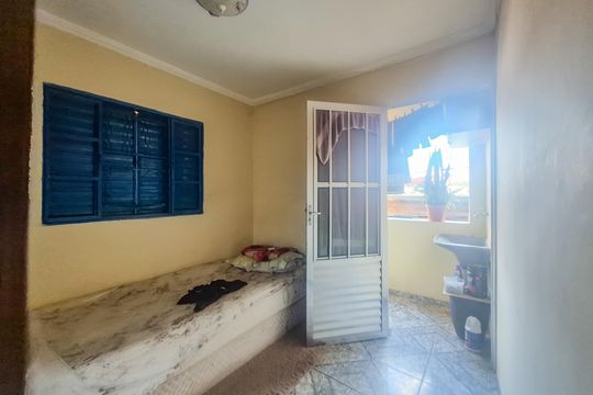 Quarto 1 de casa à venda com 2 quartos, 100m² em Vila Dalva, São Paulo