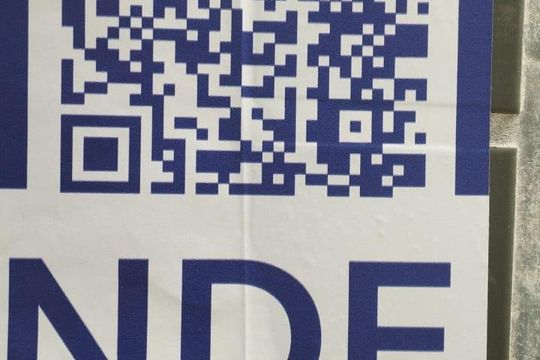 placa instalada TIKP - 195 de apartamento à venda com 3 quartos, 67m² em Buritis, Belo Horizonte