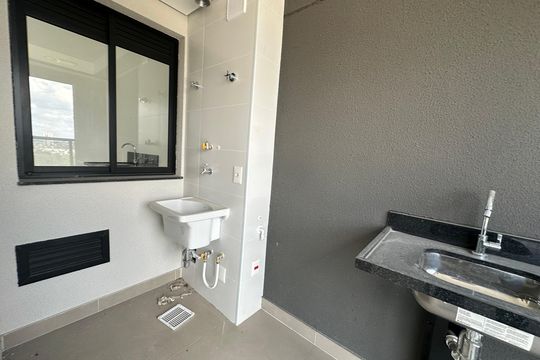 Área de Serviço de apartamento à venda com 3 quartos, 86m² em Alphaville Empresarial, Barueri