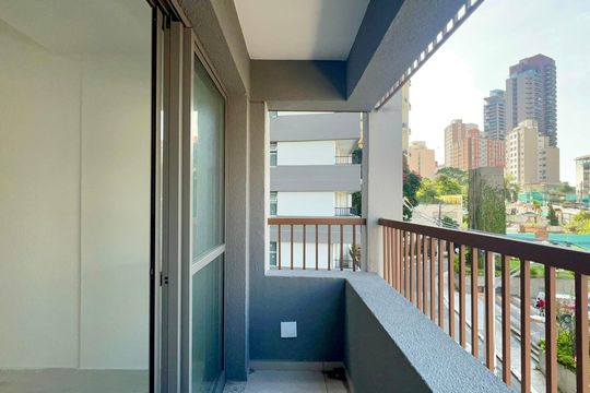 Varanda de kitnet/studio à venda com 1 quarto, 22m² em Sumarezinho, São Paulo
