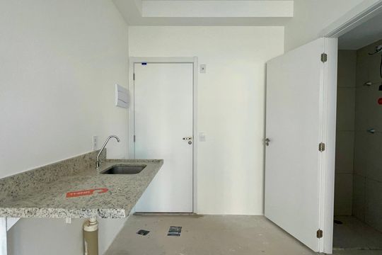 Cozinha de kitnet/studio à venda com 1 quarto, 22m² em Sumarezinho, São Paulo