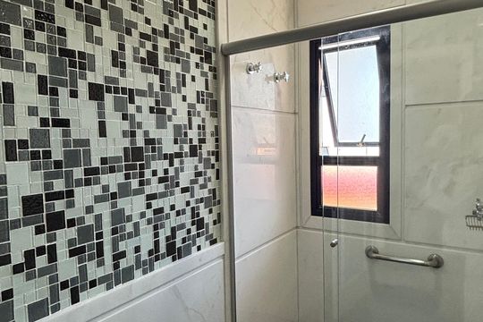 Banheiro de apartamento para alugar com 4 quartos, 216m² em Vila Bastos, Santo André