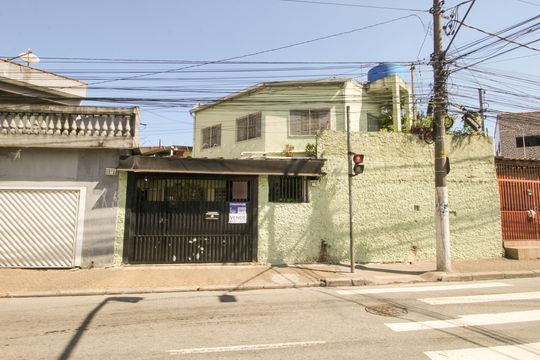 Fachada de casa à venda com 2 quartos, 110m² em Jardim Irene, Santo André