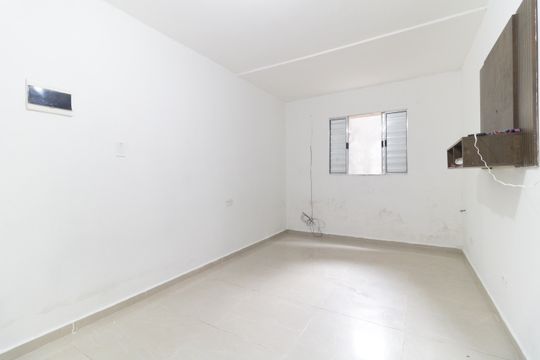 Casa para alugar com 1 quarto, 50m² em Sacoma, São Paulo