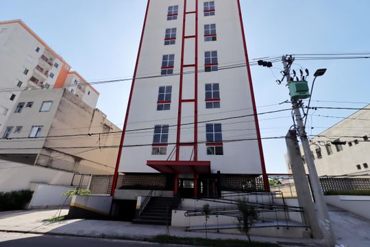 Fachada de apartamento à venda com 1 quarto, 51m² em Santa Terezinha, Santo André