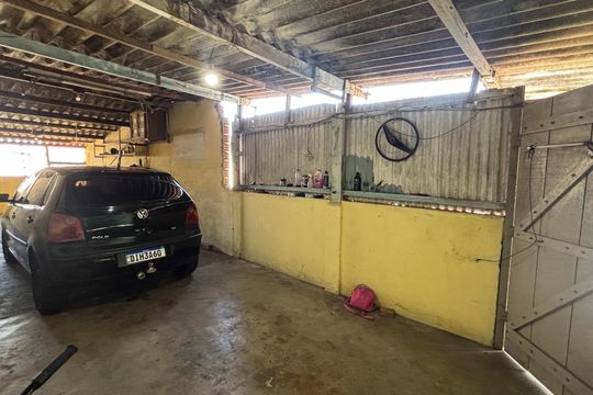 Garagem de casa à venda com 4 quartos, 208m² em Parque Erasmo Assunção, Santo André