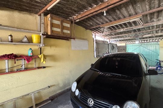 Garagem de casa à venda com 4 quartos, 208m² em Parque Erasmo Assunção, Santo André