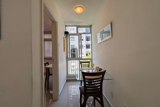Sala de apartamento à venda com 1 quarto, 40m² em Copacabana, Rio de Janeiro