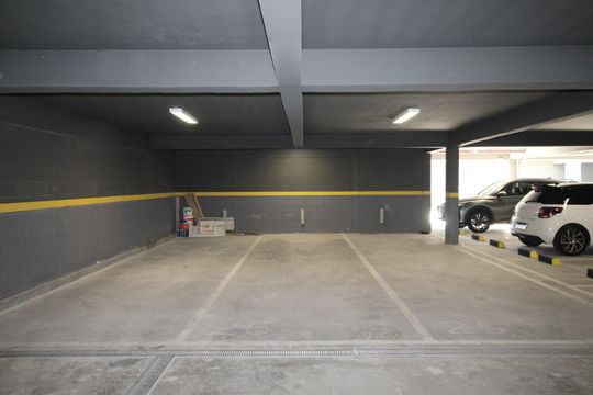 Garagem de apartamento à venda com 3 quartos, 93m² em Boa Vista, Porto Alegre