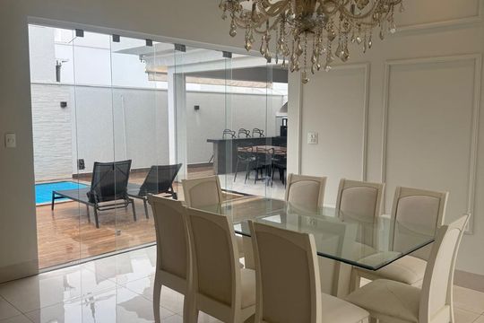 Cozinha de casa de condomínio para alugar com 3 quartos, 221m² em Gávea, Uberlândia