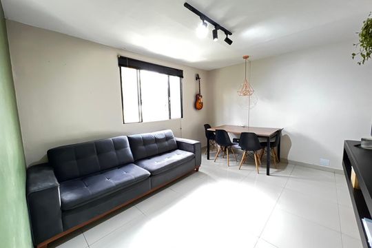 Sala de apartamento à venda com 2 quartos, 56m² em Conjunto Residencial José Bonifácio, São Paulo