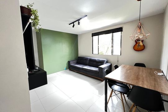 Sala de apartamento à venda com 2 quartos, 56m² em Conjunto Residencial José Bonifácio, São Paulo