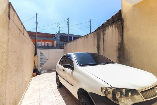 Garagem de casa à venda com 2 quartos, 125m² em Vila Sao Geraldo, São Paulo