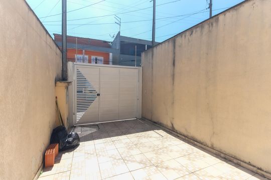 Garagem de casa à venda com 2 quartos, 125m² em Vila Sao Geraldo, São Paulo