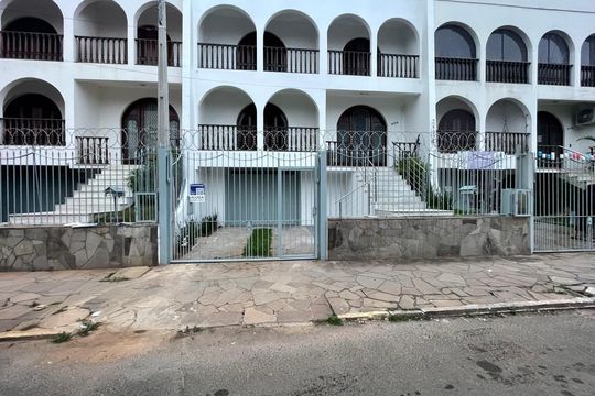 Fachada de kitnet/studio para alugar com 1 quarto, 26m² em Centro, São Leopoldo