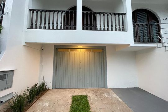 Garagem de kitnet/studio para alugar com 1 quarto, 28m² em Centro, São Leopoldo