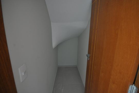 Dispensa de casa à venda com 3 quartos, 100m² em Vila Mazzei, São Paulo