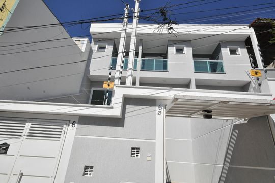 Fachada de casa à venda com 3 quartos, 99m² em Vila Mazzei, São Paulo