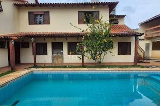 Casa à venda com 5 quartos, 600m² em Recreio dos Bandeirantes, Rio de Janeiro