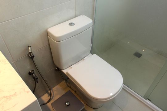 Banheiro da Suíte 1 de apartamento para alugar com 2 quartos, 98m² em Aparecida, Santos