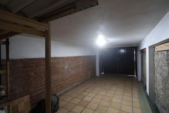 Garagem de casa à venda com 2 quartos, 137m² em São Luís, Canoas