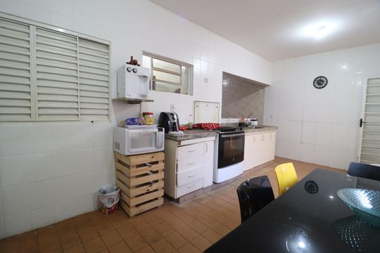 Cozinha de casa para alugar com 4 quartos, 233m² em Cidade Jardim, Uberlândia