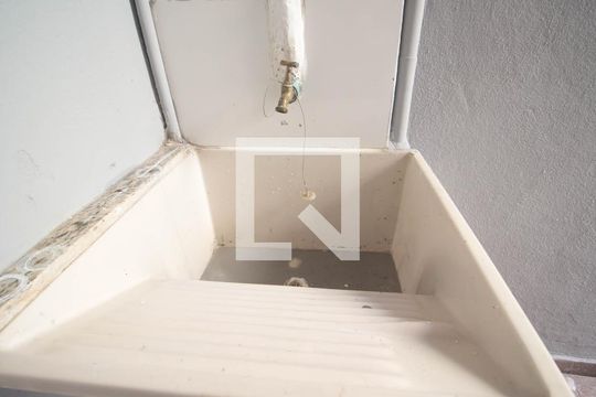 Área de serviço de casa à venda com 6 quartos, 300m² em Jardim Fernandes, São Paulo