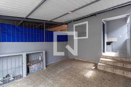 Área comum de casa à venda com 6 quartos, 300m² em Jardim Fernandes, São Paulo