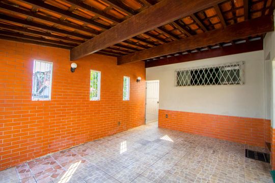 Garagem de casa à venda com 3 quartos, 171m² em Jardim Santo André, Santo André