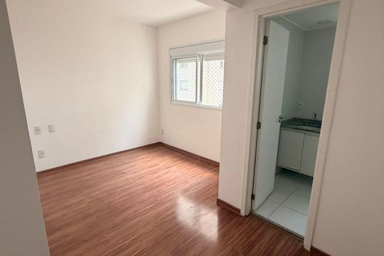 Quarto de apartamento para alugar com 3 quartos, 86m² em Jardim Flor da Montanha, Guarulhos