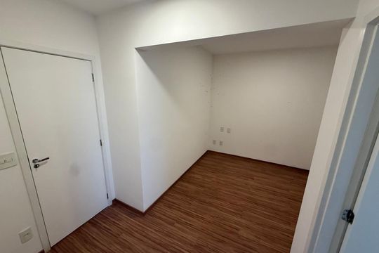 Quarto de apartamento para alugar com 3 quartos, 86m² em Jardim Flor da Montanha, Guarulhos
