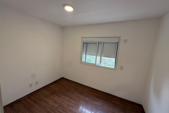 Quarto de apartamento para alugar com 3 quartos, 86m² em Jardim Flor da Montanha, Guarulhos