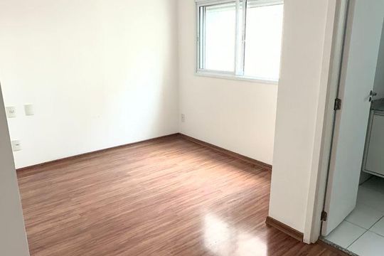 Quarto de apartamento para alugar com 3 quartos, 86m² em Jardim Flor da Montanha, Guarulhos