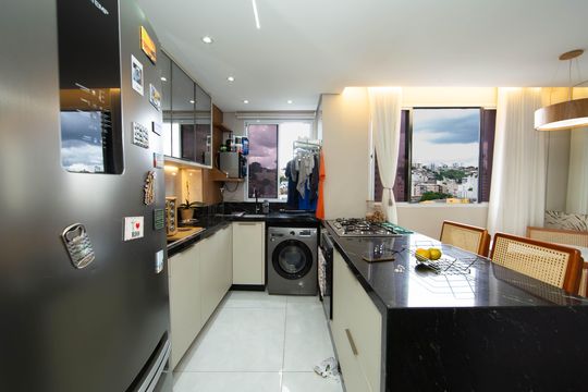 COZINHA de apartamento à venda com 2 quartos, 51m² em Salgado Filho, Belo Horizonte