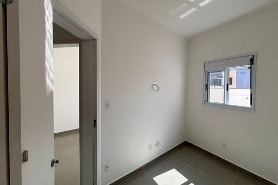 Quarto de apartamento à venda com 2 quartos, 58m² em Parque das Nações, Santo André