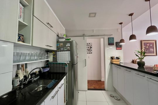 COZINHA de apartamento à venda com 1 quarto, 48m² em Leblon, Rio de Janeiro