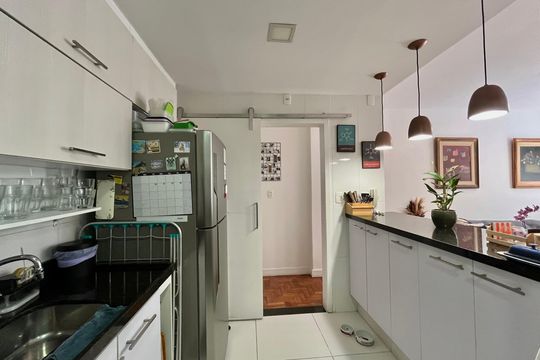 COZINHA de apartamento à venda com 1 quarto, 48m² em Leblon, Rio de Janeiro