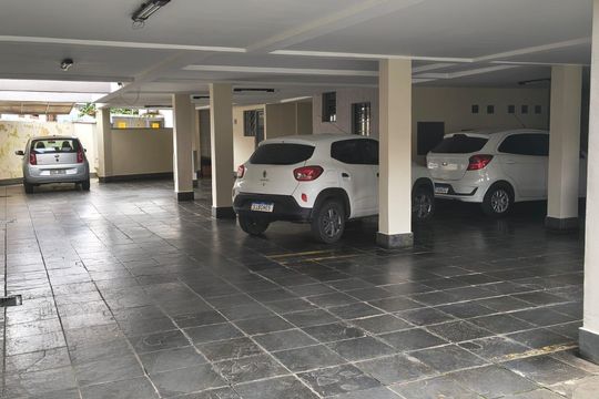 Garagem de apartamento à venda com 3 quartos, 136m² em Palmares, Belo Horizonte