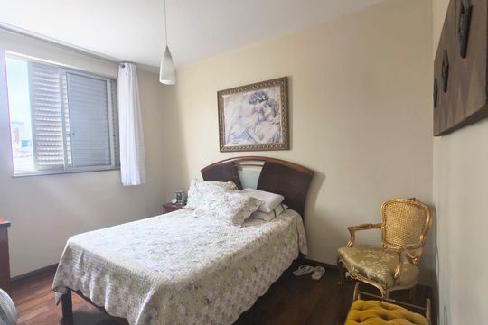Quarto de apartamento à venda com 3 quartos, 136m² em Palmares, Belo Horizonte
