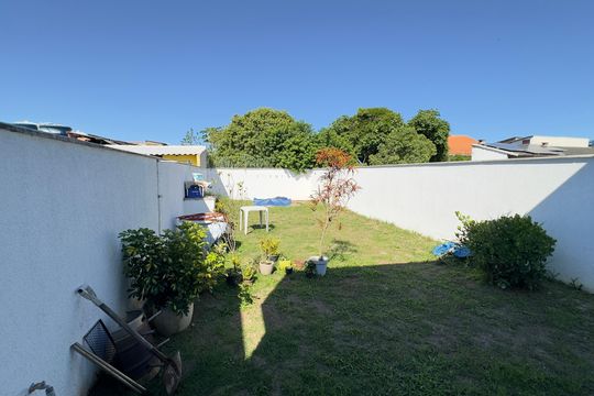 Quintal de casa para alugar com 2 quartos, 240m² em Itaipuaçu, Maricá