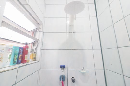 Banheiro da Suíte 2 de casa à venda com 4 quartos, 200m² em Santo Antônio, Osasco